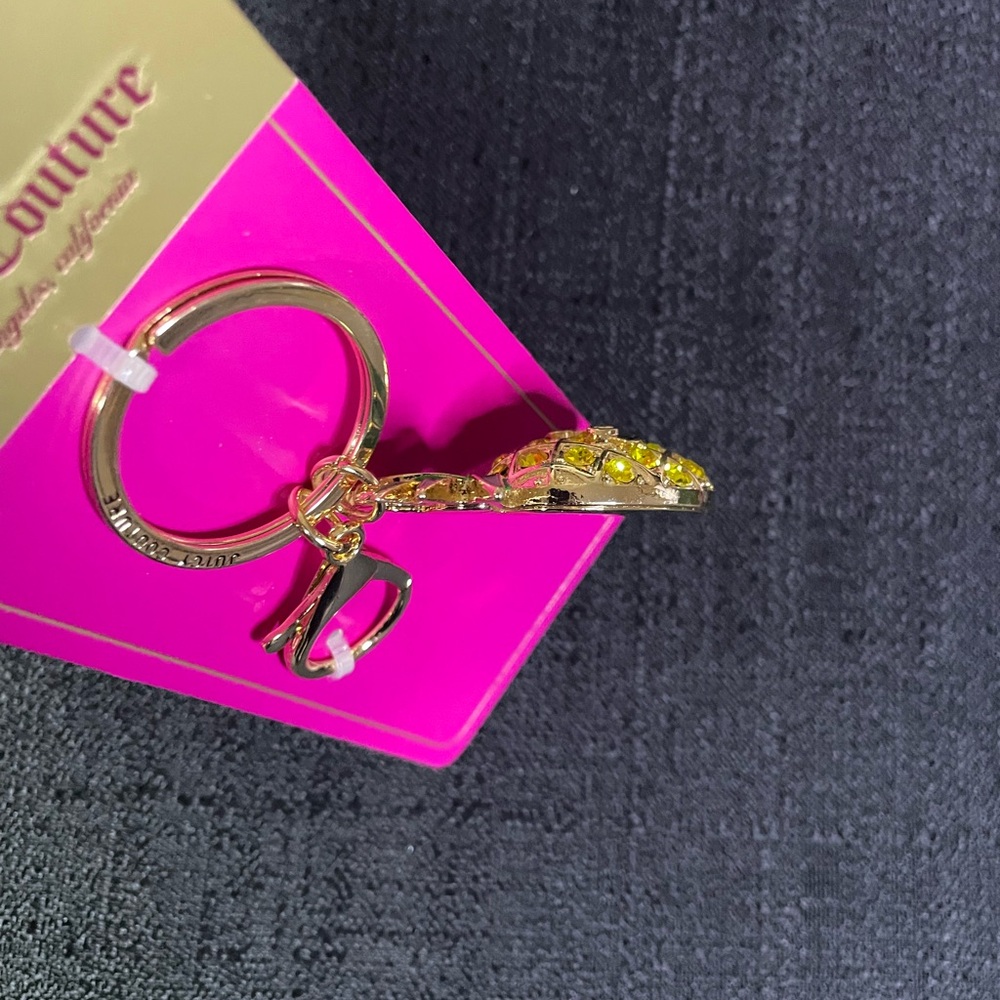 Juicy Couture Rhinestone Gold-Tone Pineapple Keychain Yellow Green Gold NEW NWT - Picture 4 of 6